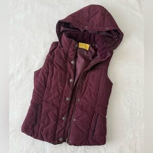 Aeropostale Prince & Fox Quilted Puffer Vest in Wine - Hooded